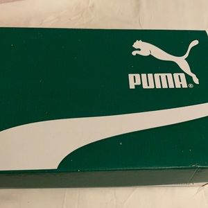 Suede Puma sneakers 9.5